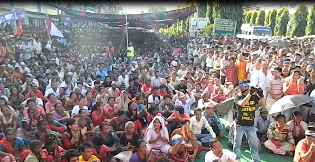 Itahari Mass of Limbwuan clapping hands with Mirak 2